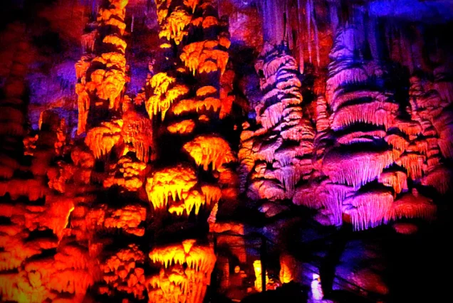 Сталактитовая пещера Сорек