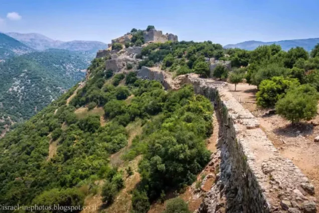 Голанские высоты. Замок Нимрод. Водопады Баниас