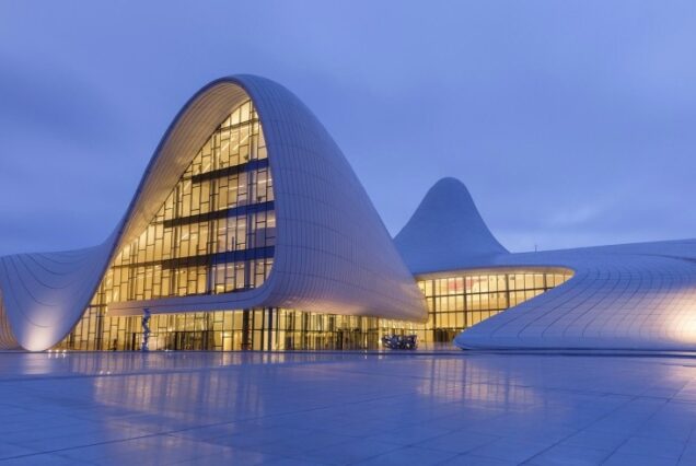 Заха Хадид в Баку